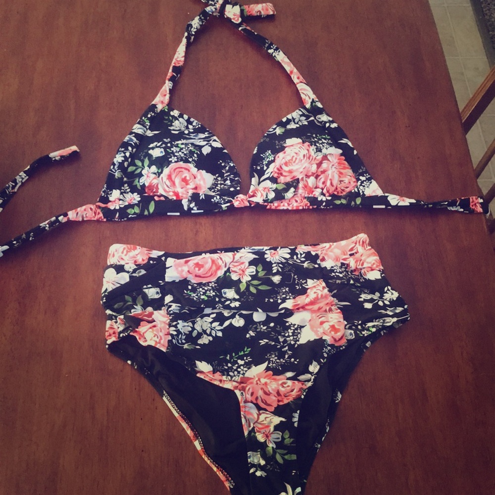 Swim suit
